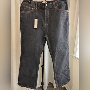 Martha Stewart Flared Leg Jean, Night Indigo, Size 18. NWT.